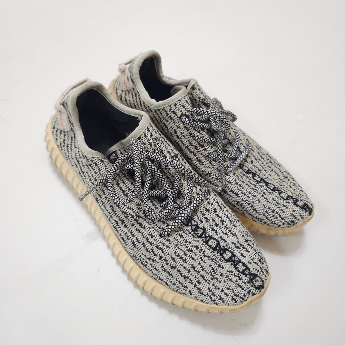 아디다스 이지부스트 350 V1

터틀도브 상품이미지1