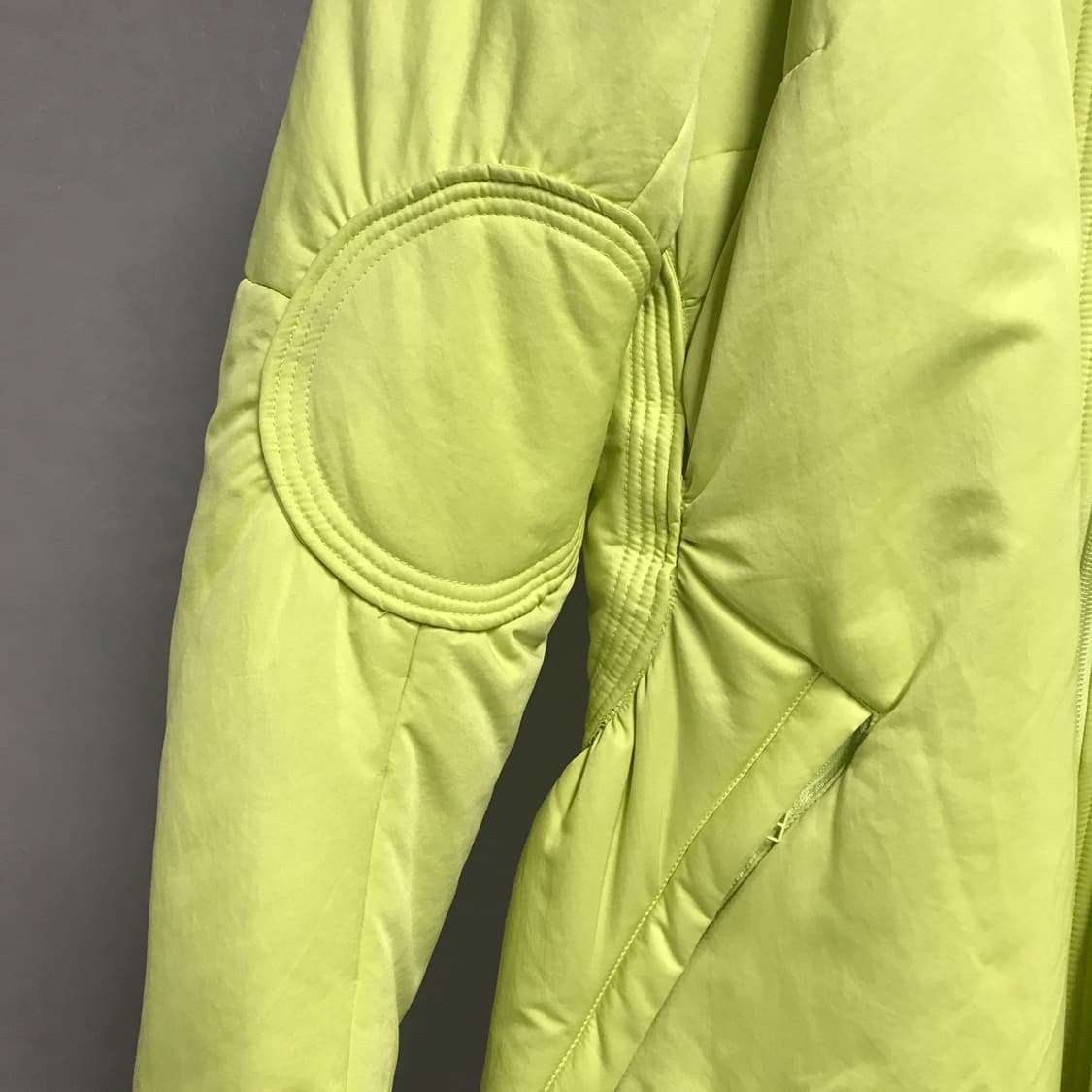 이세이 미야케 패딩 2(W) 상품이미지4