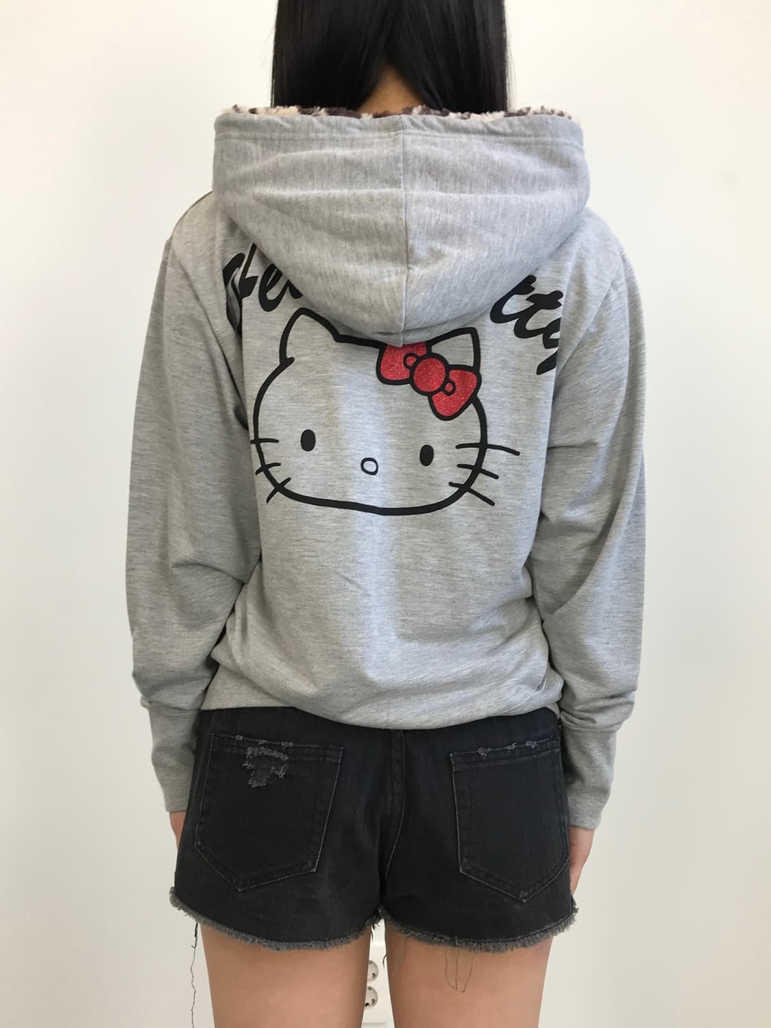 'Hello Kitty' Leopard Fur Zip-Up Hoodie 상품이미지3