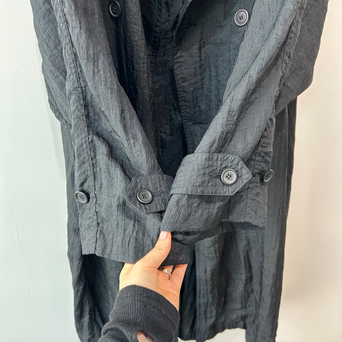 블랙 나일론 더블 오버 코트 상품이미지4