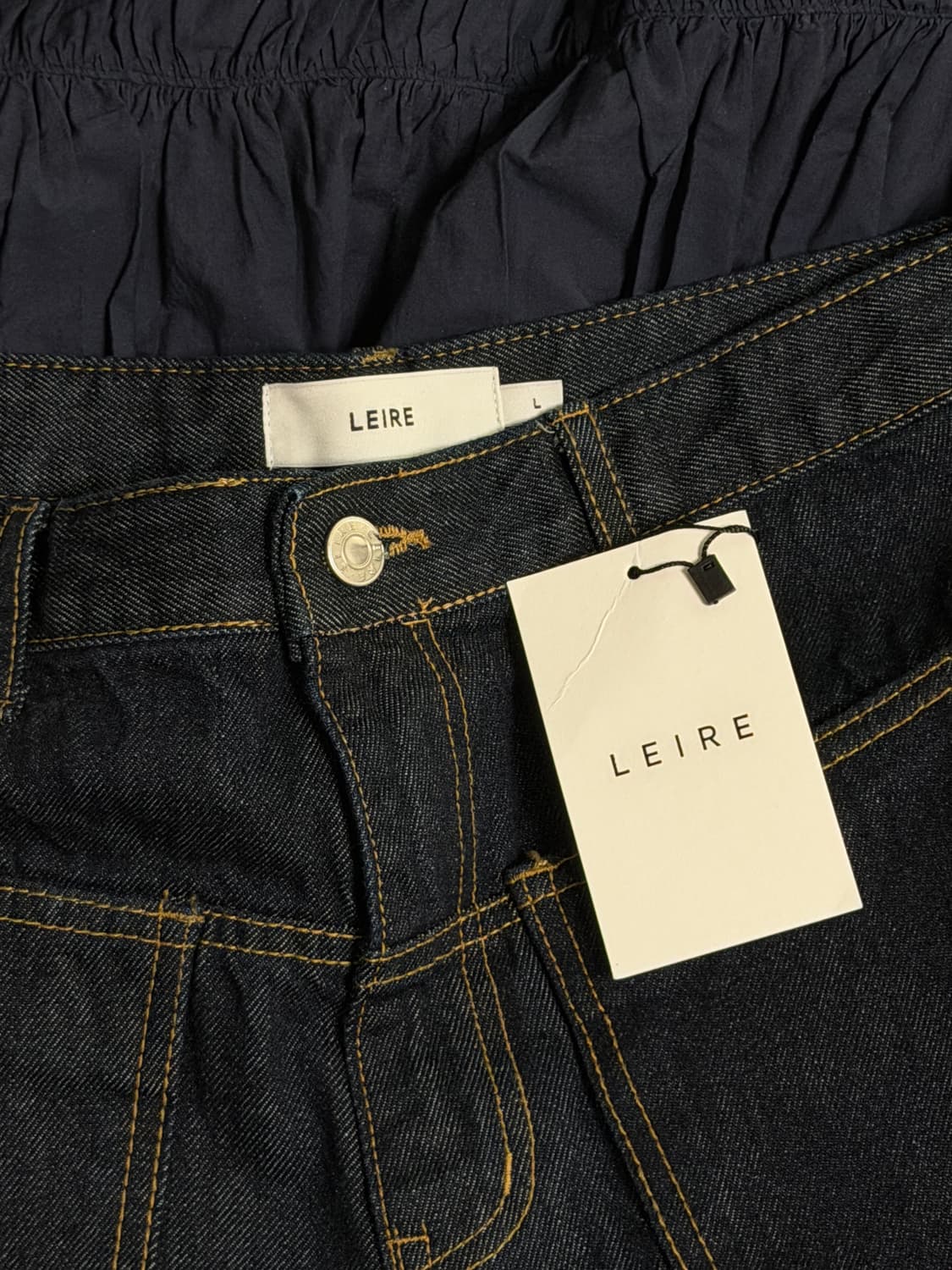 (새상품) 르아르 - 커브드 와이드 생지 데님 팬츠 상품이미지3