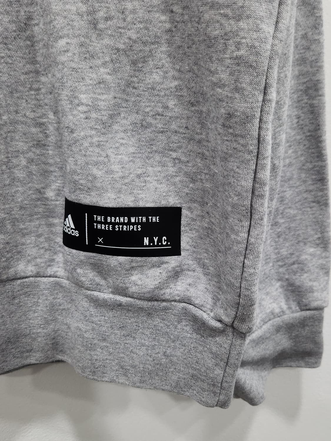 아디다스 NYC 프린팅 약기모 맨투맨 M 상품이미지3