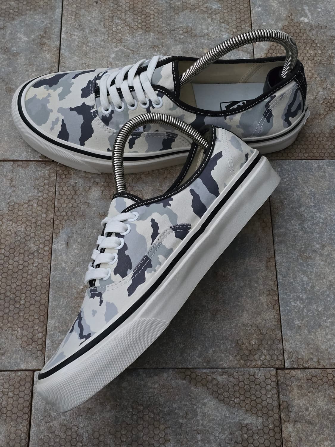 (265)반스 어센틱 44 dx 애너하임 카모 그레이 상품이미지6