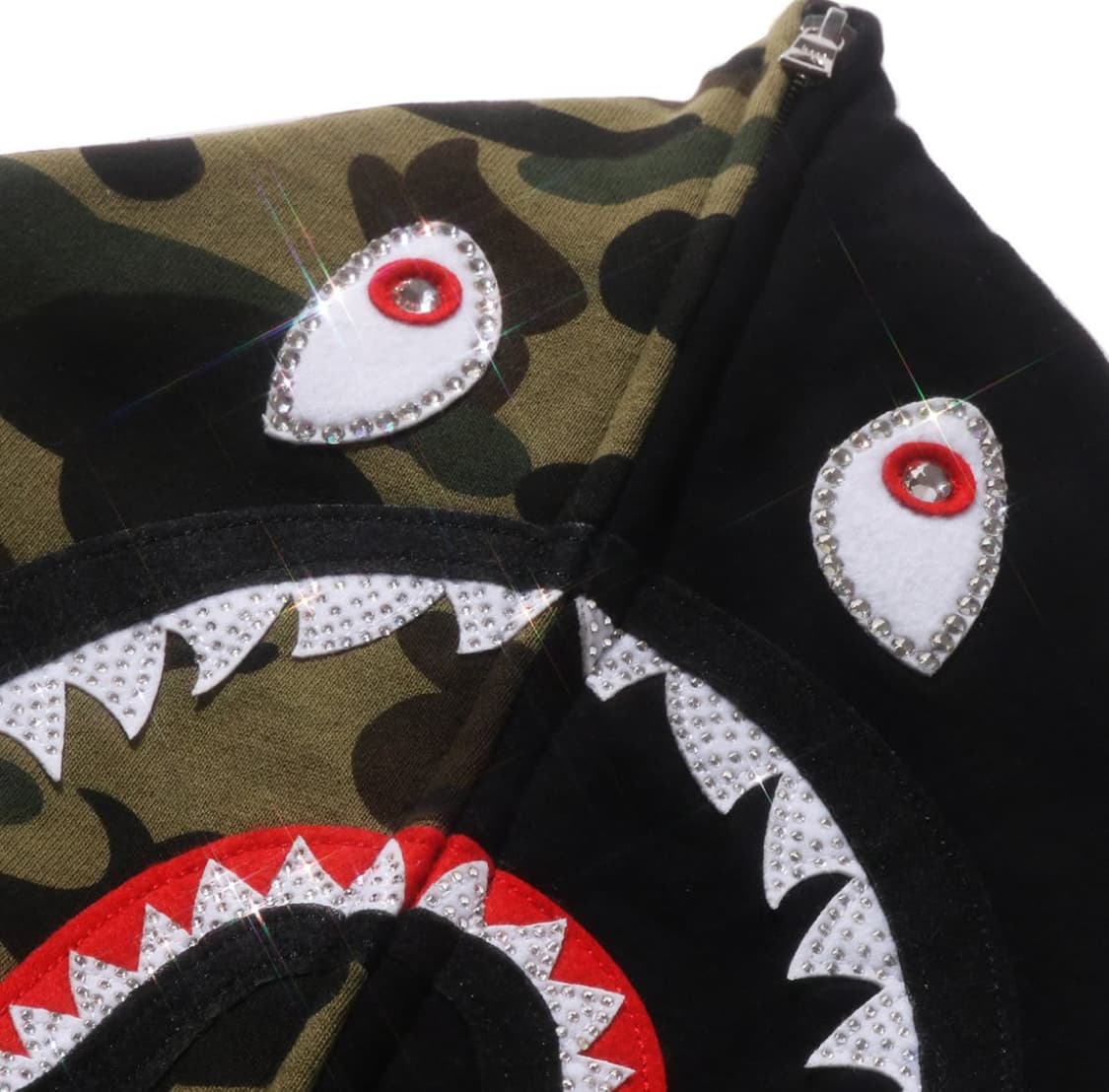 지코 착용 스와로브스키 x 베이프 한정판 후드집업 상품이미지2