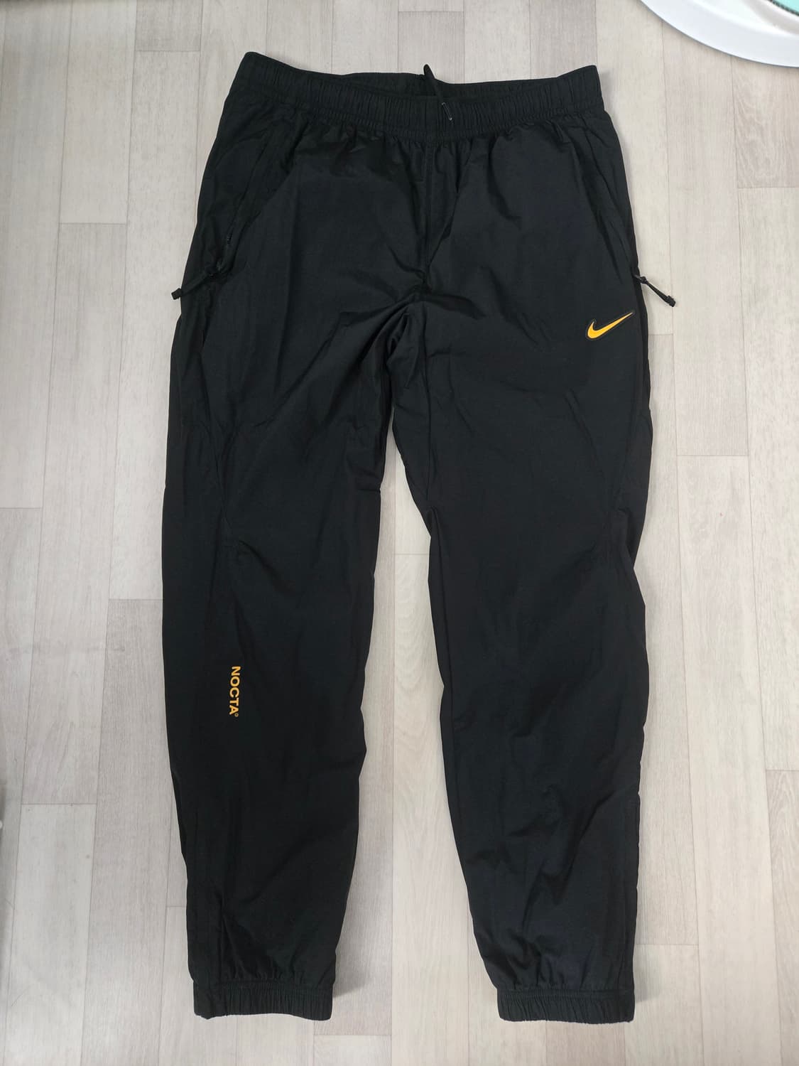 나이키 NOCTA 트랙 자켓 & 바지 블랙/옐로우 상품이미지4