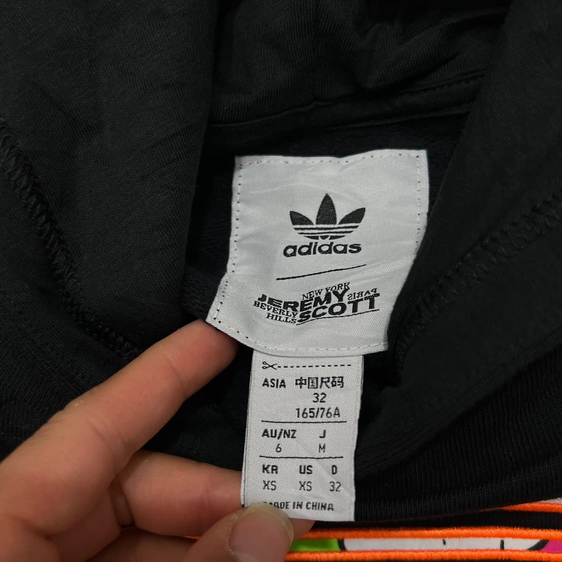 [우먼85] 아디다스x제레미스캇 크롭 후드티 상품이미지4