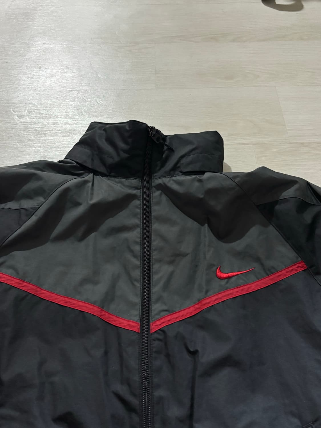 무배)나이키 올드스쿨 바람막이 M 상품이미지4