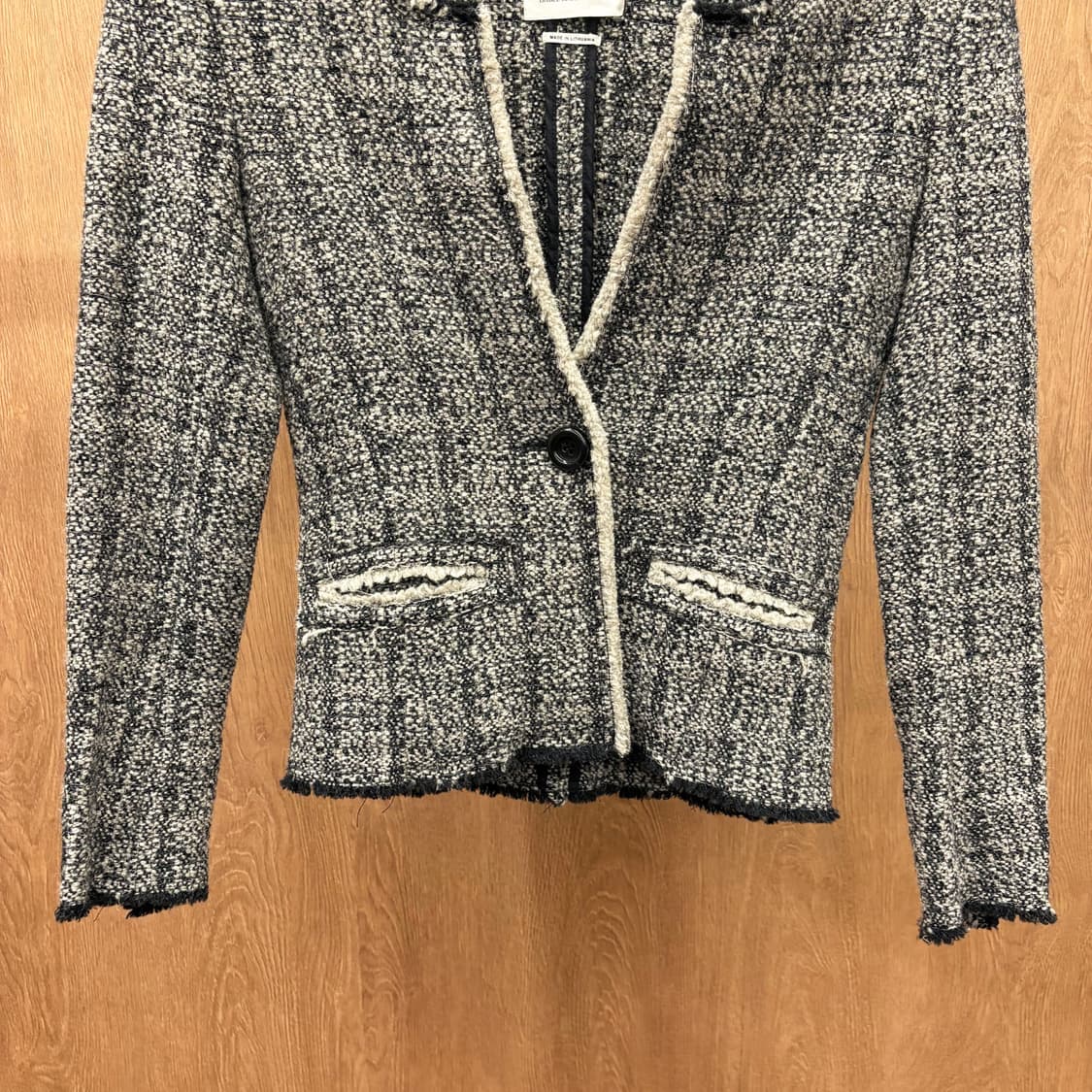 이자벨마랑 에뚜왈 브이넥 크롭 트위드 자켓 프린지 디테일 블랙 아이보리 상품이미지5