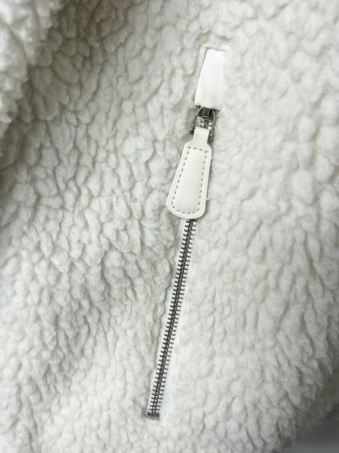 [정품] 버버리  TB 로고 셰르파 카시미어 플리스 재킷 (38사이즈) 상품이미지5