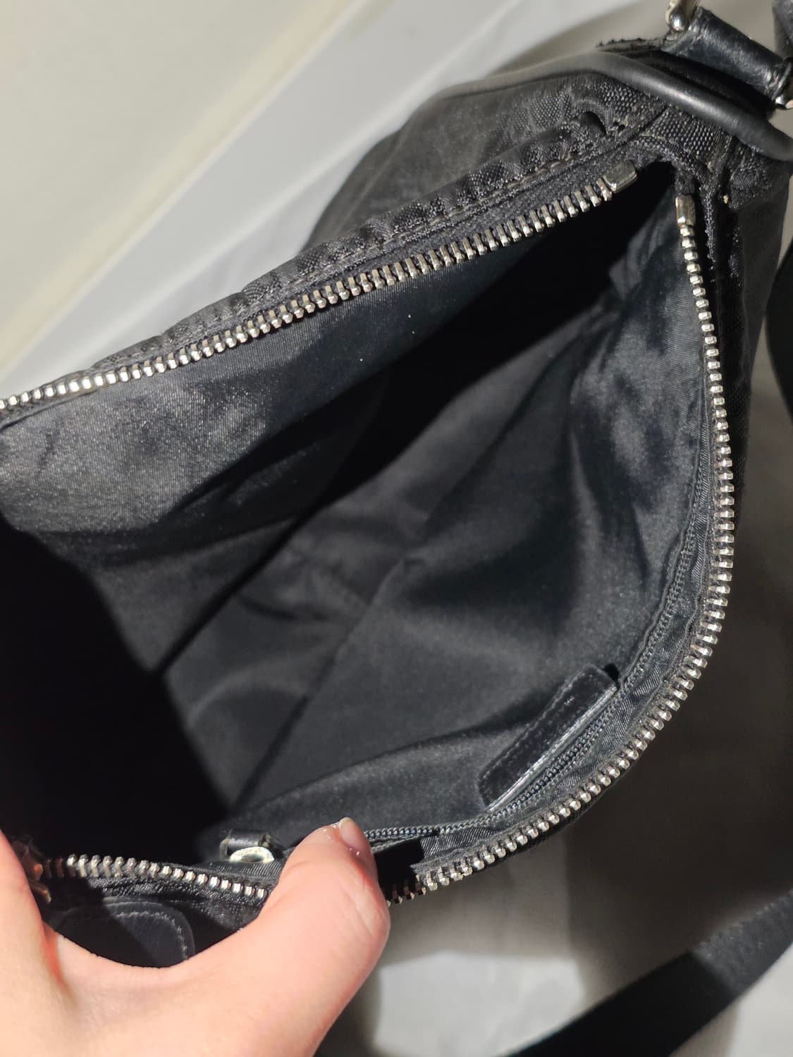 디올 블랙 오블리크 Dior 참 장식 크로스백 메신저백 상품이미지7