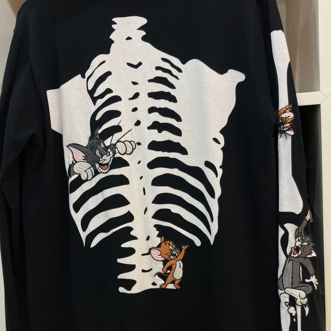 밴슨 레더 X 톰과 제리 본 후드집업 M 상품이미지5