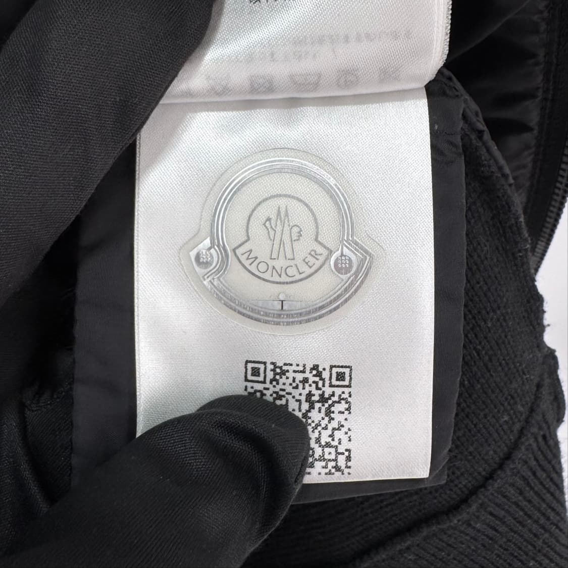 [M사이즈] 몽클레어 니트패딩 트리콧 집업 자켓 블랙 상품이미지9