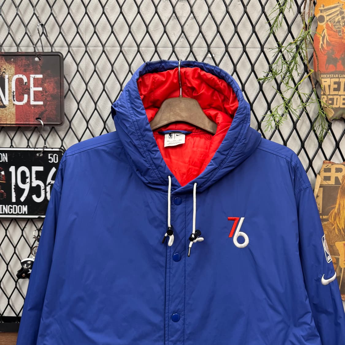 나이키 필라델피아 세븐티식서스 후드 봄버 자켓 레드 블루 상품이미지3