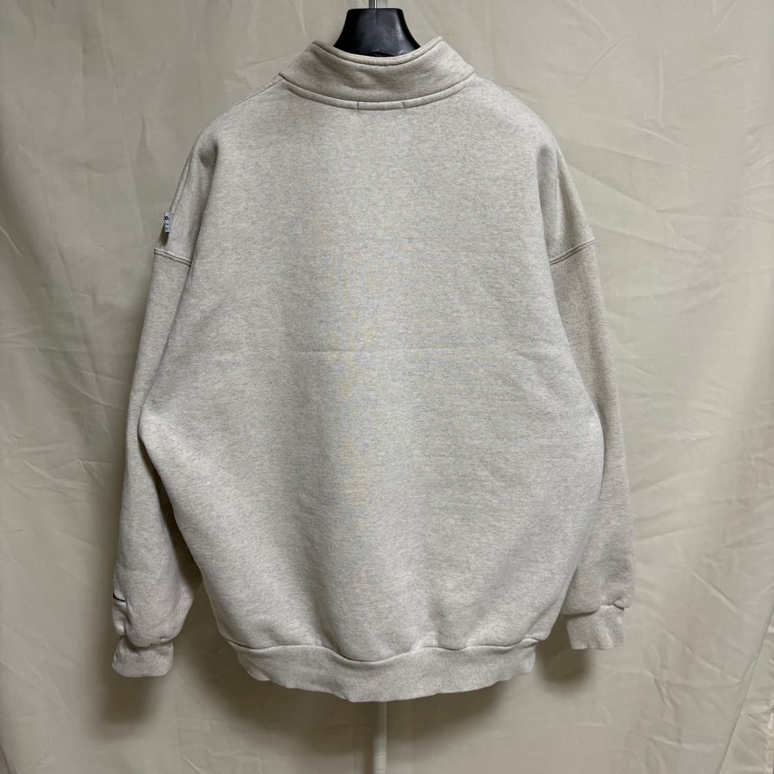 노티카 재팬 아치로고 하프집업 맨투맨 스웻셔츠 / 오트밀, M 상품이미지9