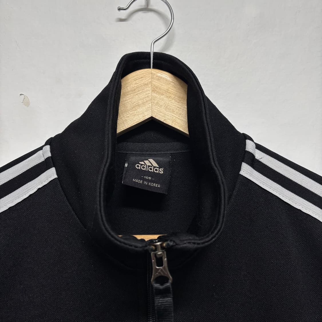 아디다스 블랙 삼선 트랙탑 상품이미지3