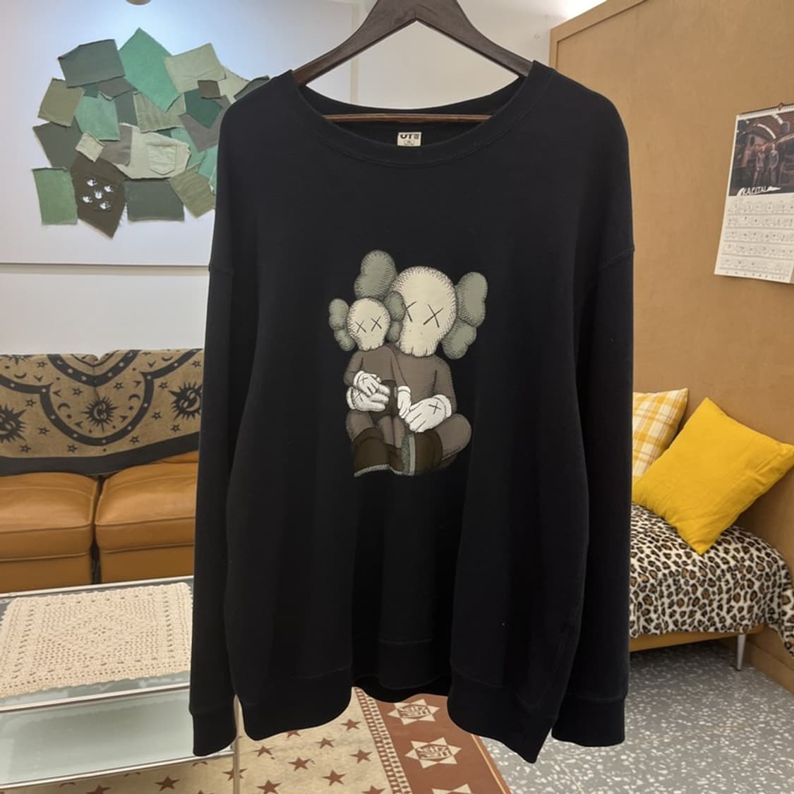 유니클로 X 카우스 펑크 키치 프린팅 맨투맨 XXL C10274 상품이미지3