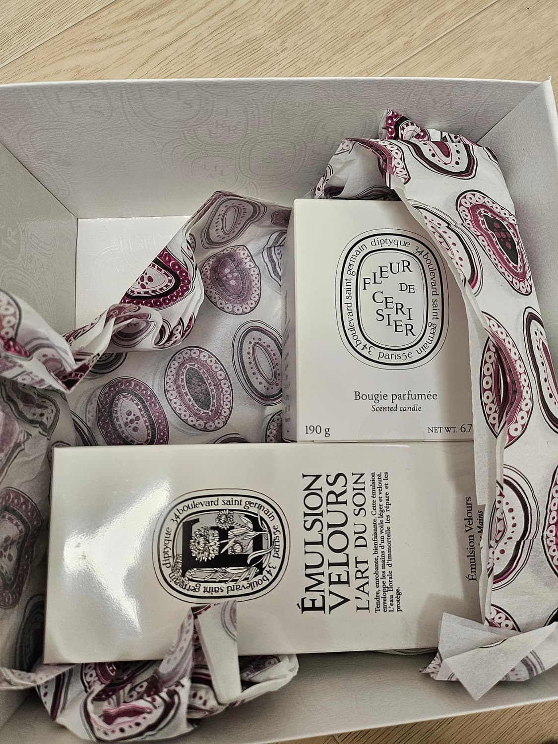 딥티크 플레르 드 세리에 캔들 & 핸드 로션 세트(선물포장) 상품이미지1