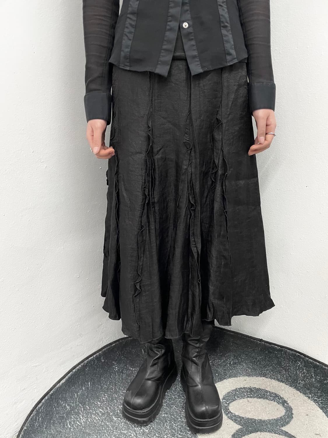 블랙 고딕 프릴 디테일 스커트 상품이미지1