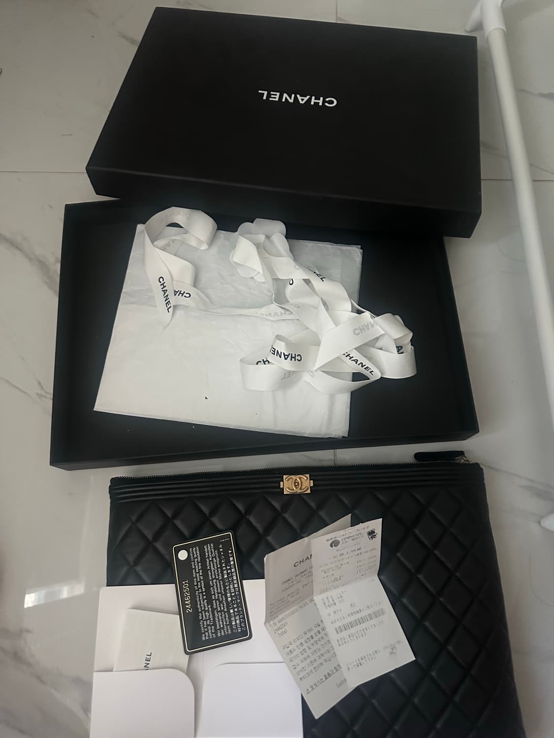 샤넬 보이클러치 라지 금장 상품이미지4