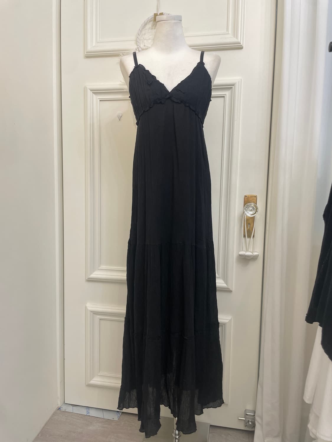 black ruffle shirring maxi opc 상품이미지1