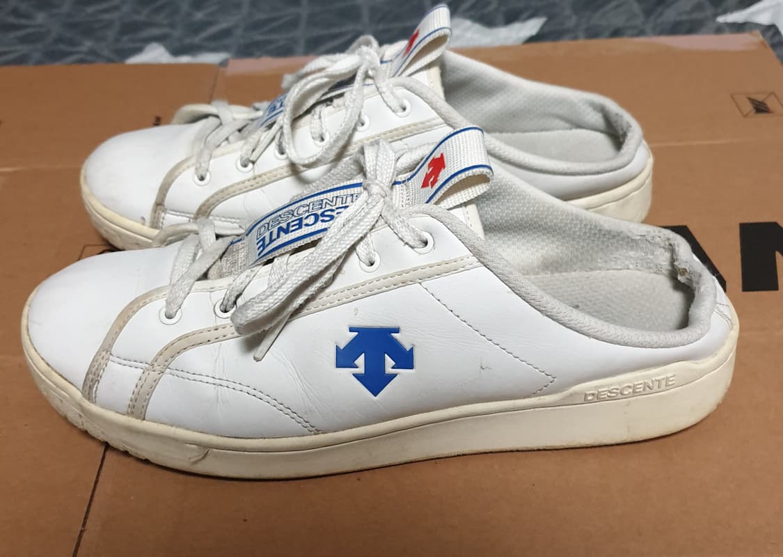 데상트 스탬핑 트위즈 뮬 스니커즈 (270) 상품이미지1