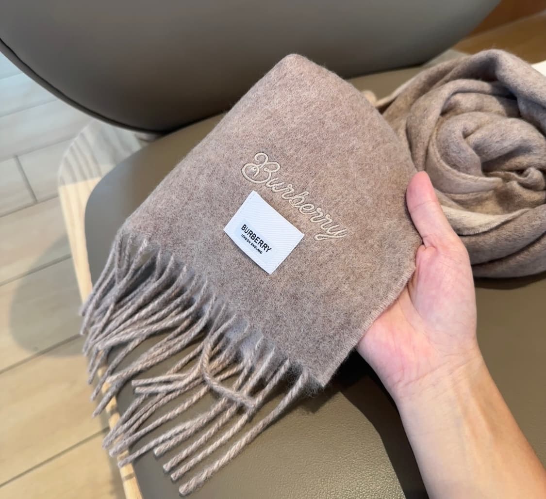 버버리 양면 머플러 램스울 100% 추동 단품
 상품이미지4