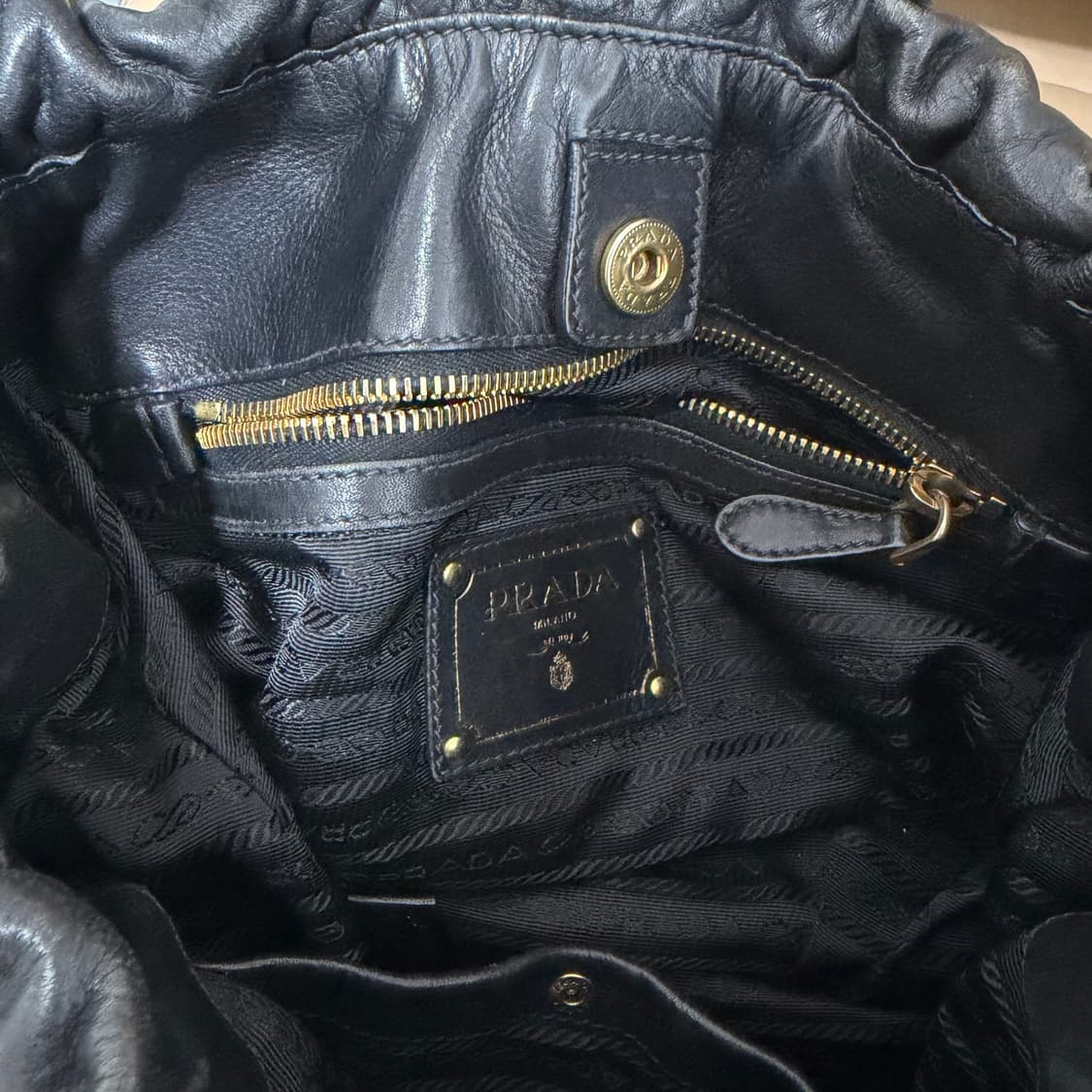 프라다(Prada) 소프트 카프 레더 토트백 상품이미지3