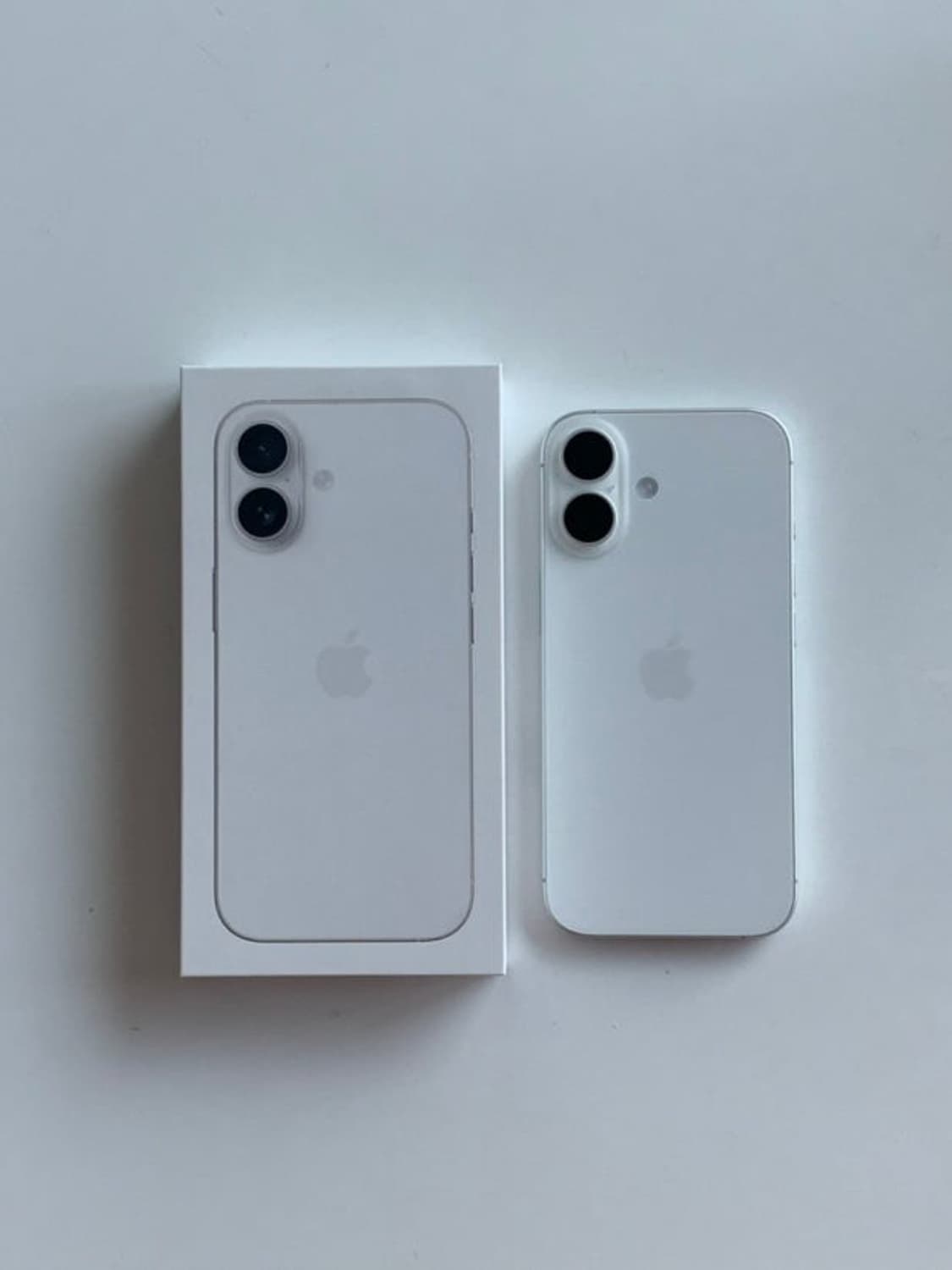 아이폰17 256기가 화이트 판매 또는 16프로와 교환 상품이미지1