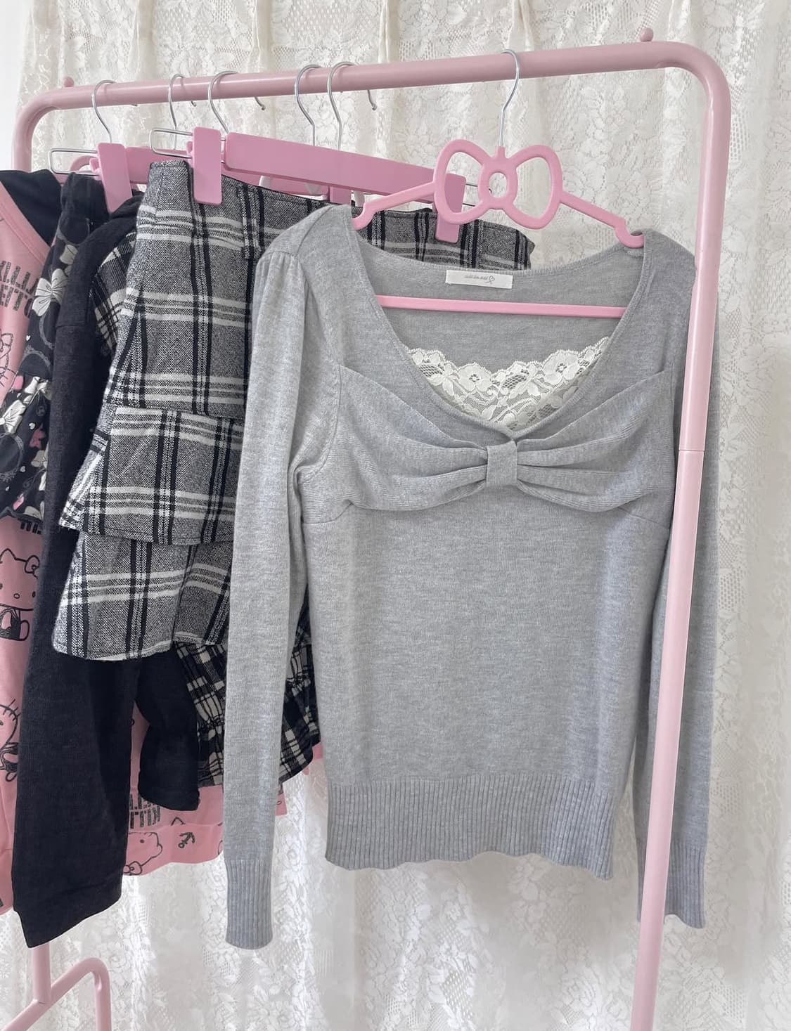 그레이 로걀 레이스 리본 니트 🎀🩶 상품이미지1