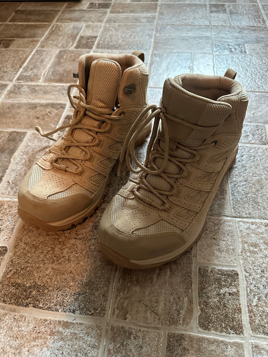 컬럼비아 크레스트우드 와이드핏 270 상품이미지1