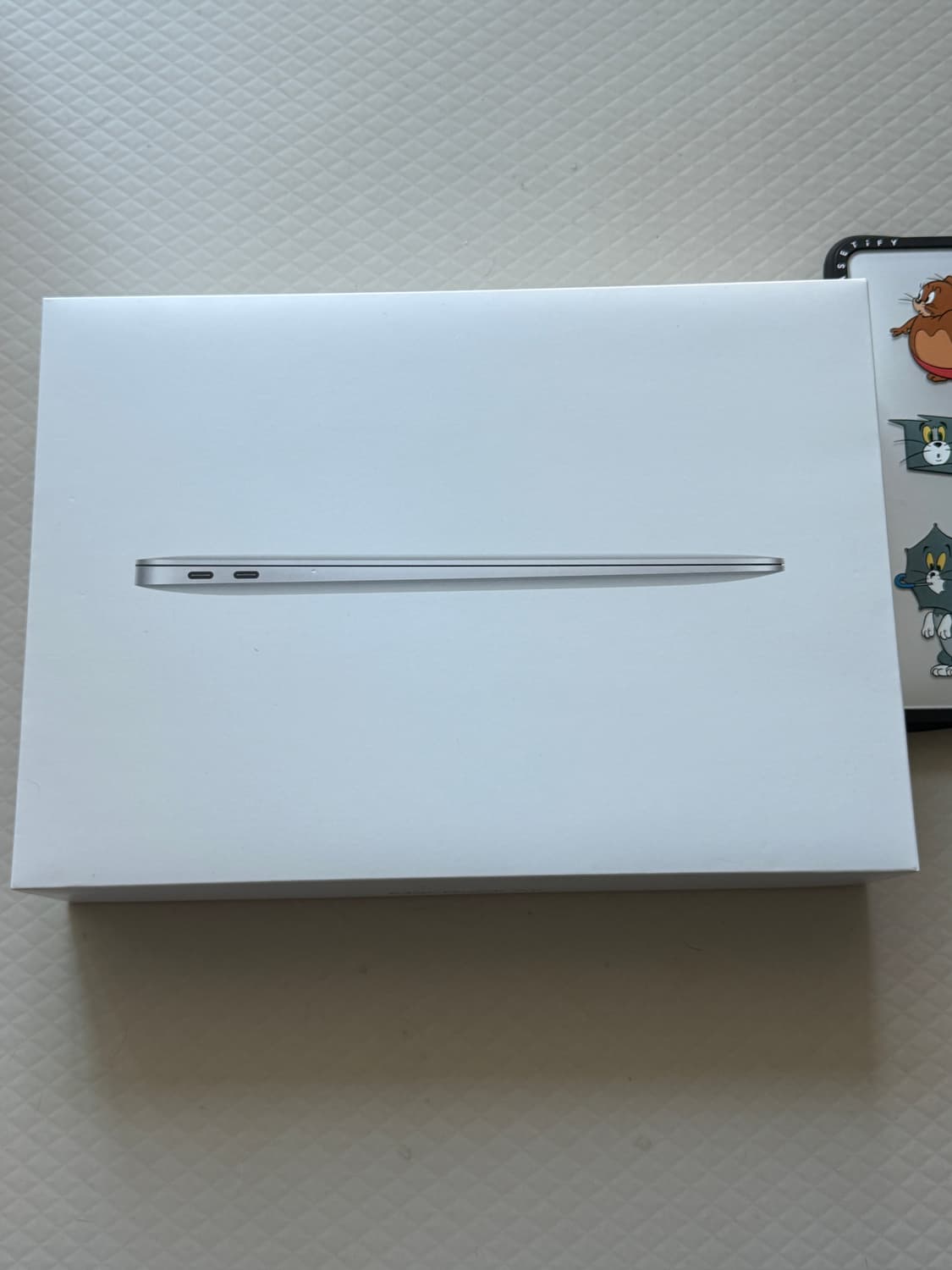 (풀박)맥북에어 M1 실버 8기가 256ssd+케이스티파이 케이스 상품이미지2