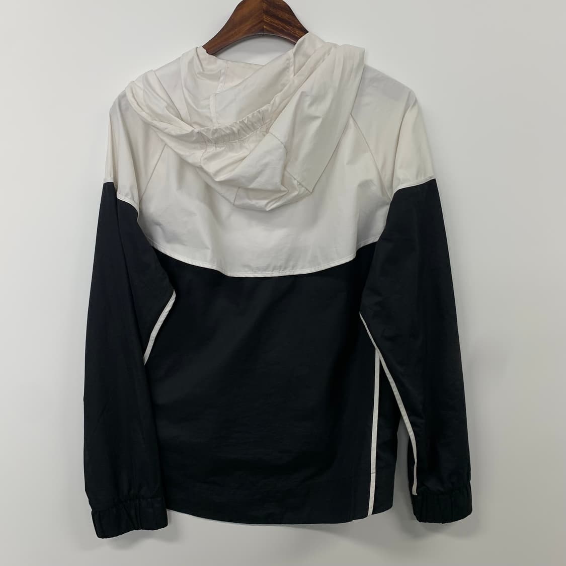 나이키 오래오 배색 윈드러너 바람막이 상품이미지3