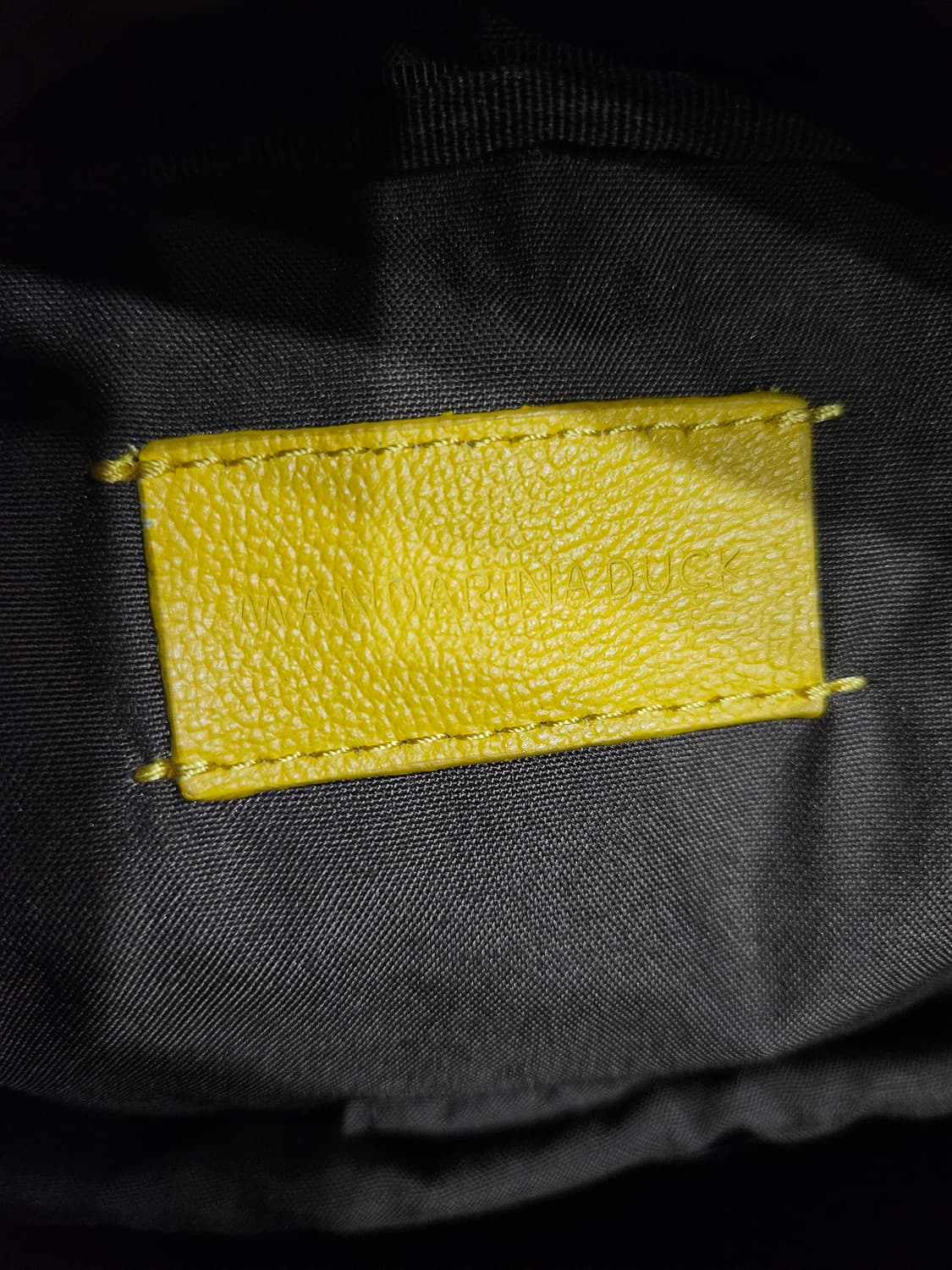 만다리나덕 브라운컬러 가죽 백팩  상품이미지5