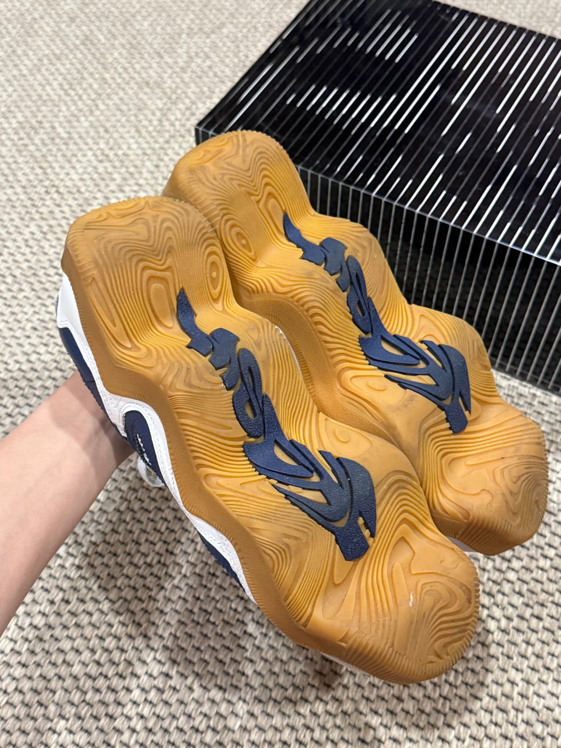 MSCHF V2.wav Sneakers 270사이즈 상품이미지3