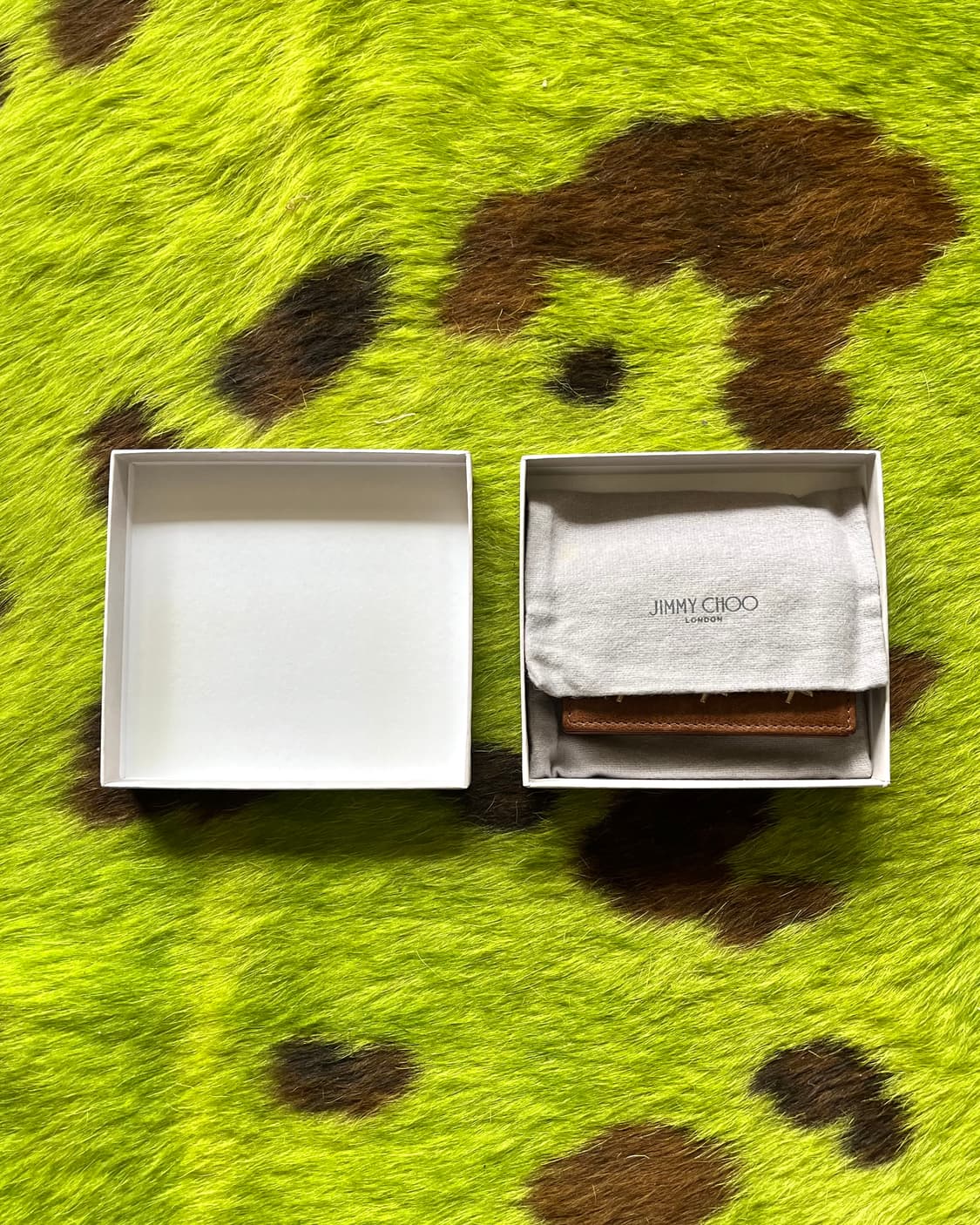 2010‘s JIMMY CHOO Star Studs Half Wallet 상품이미지9