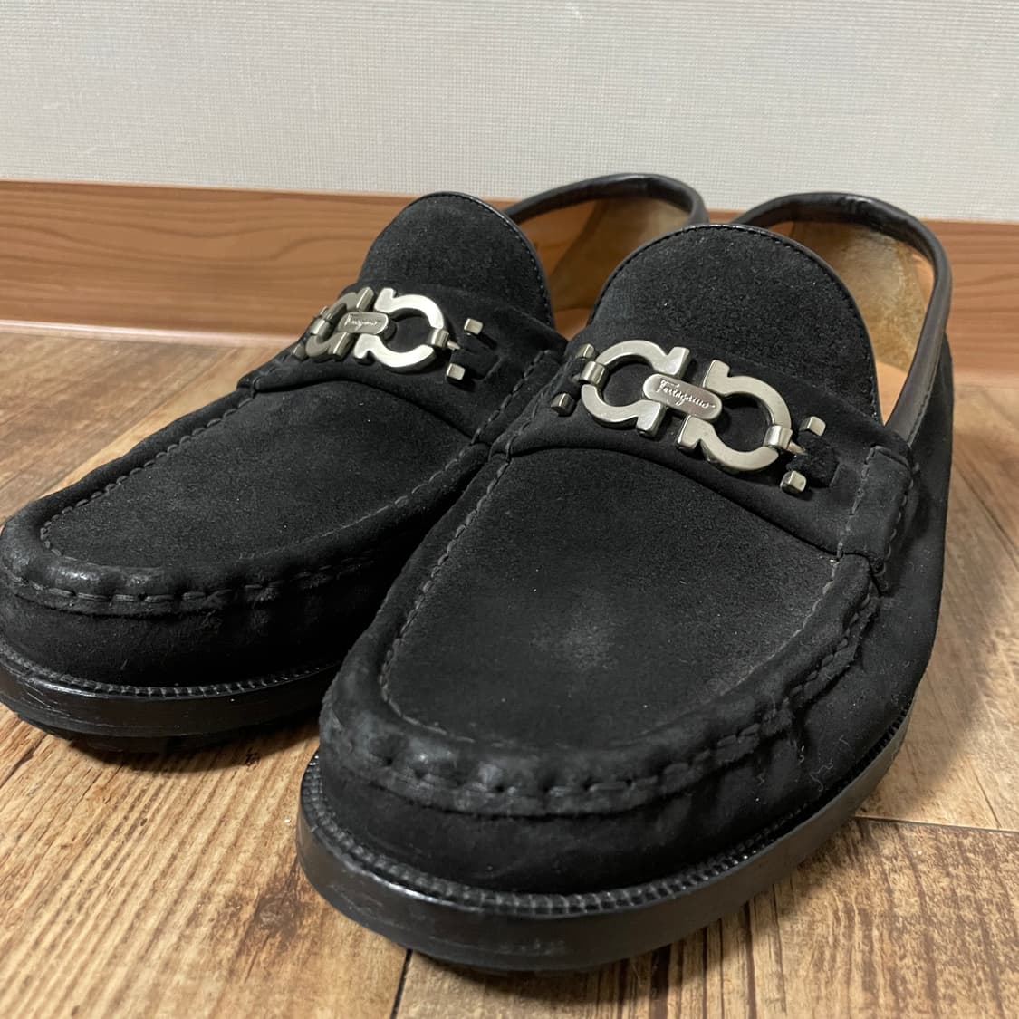 살바토레 페라가모 스웨이드 간니치 로퍼 블랙 8 상품이미지6