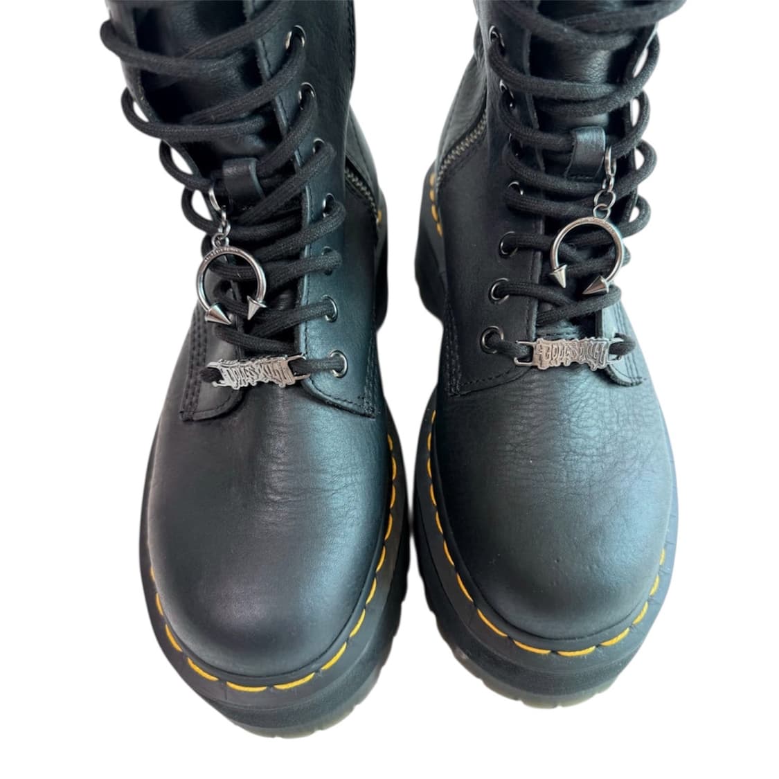 Dolls Kill x Dr. Martens Max 상품이미지3