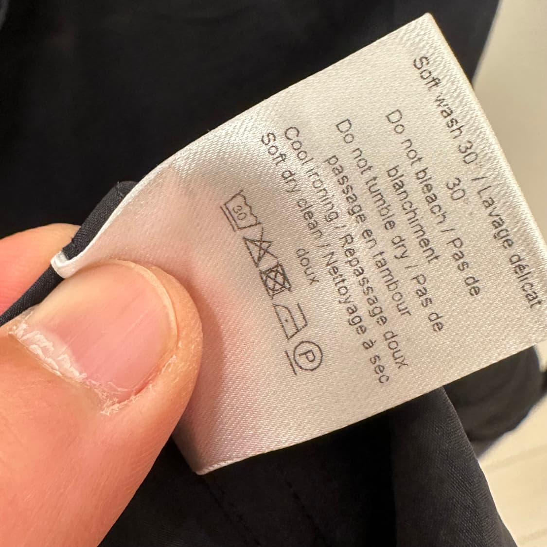 르메르 어시메트릭 실크 셔츠 m사이즈  상품이미지9