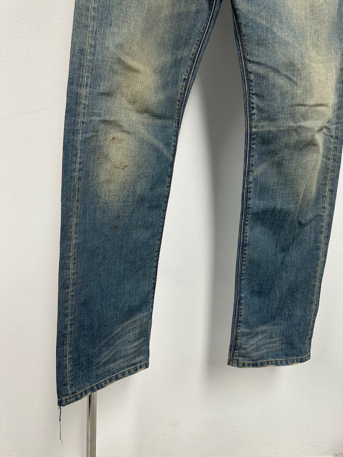 알마니 워싱 스터드 디테일 데님 상품이미지6