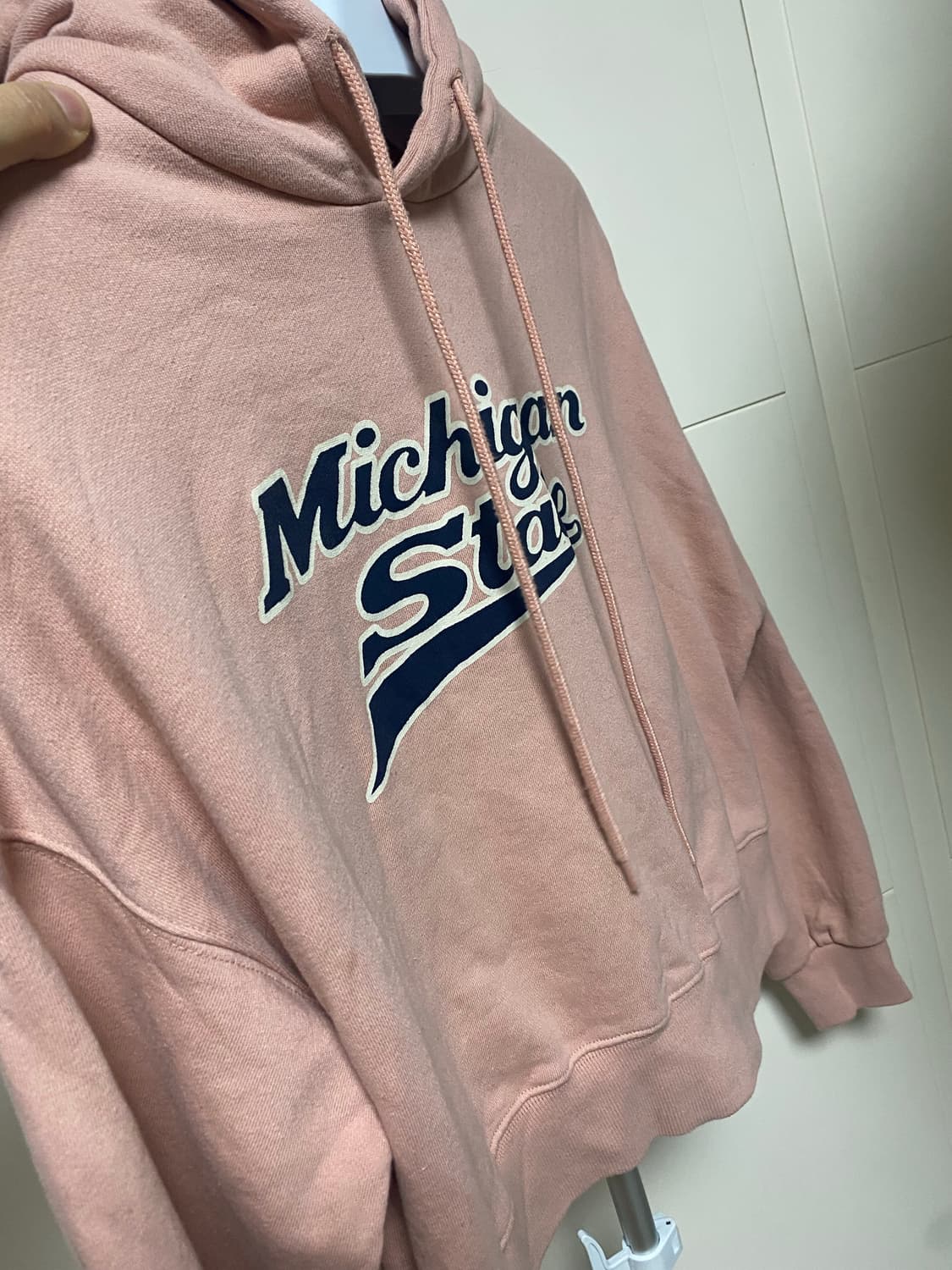 미시간 스테이트 핑크 후드티 상품이미지2