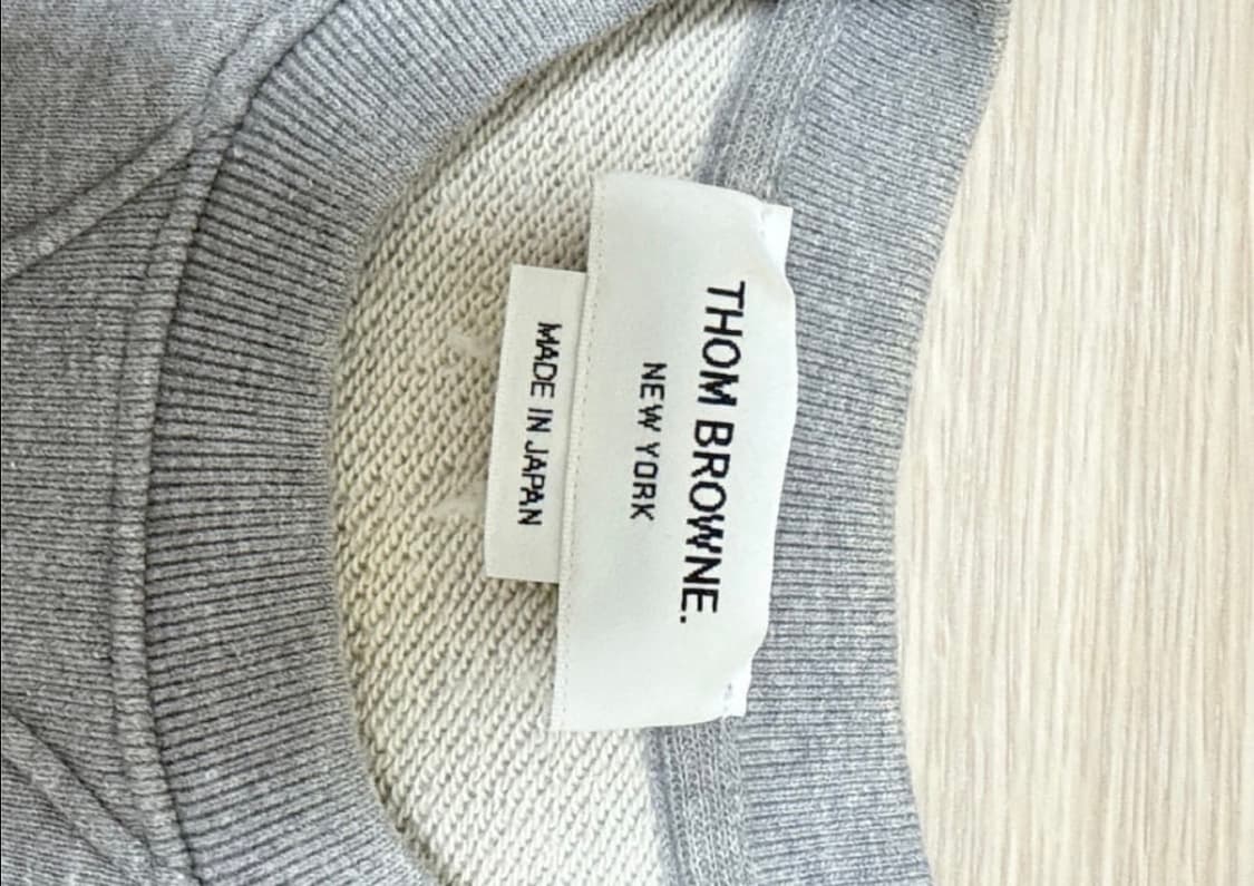 톰브라운 맨투맨  상품이미지4