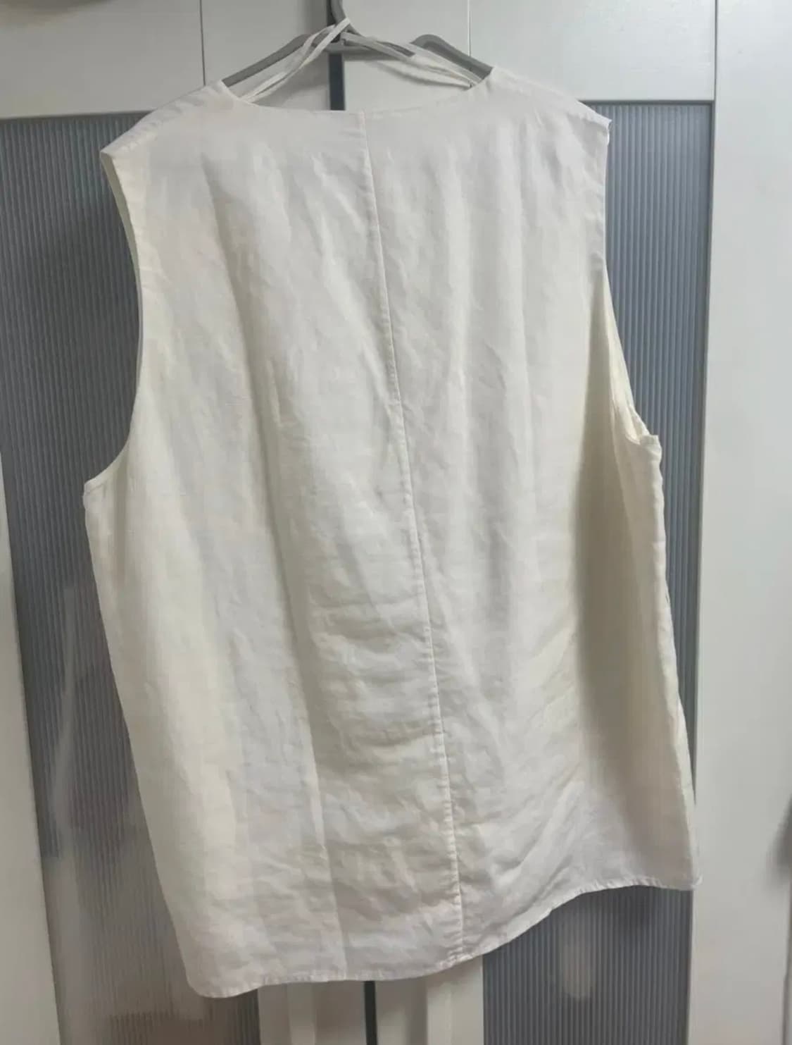 COS V-Neck Sleeveless Top White 40 상품이미지3