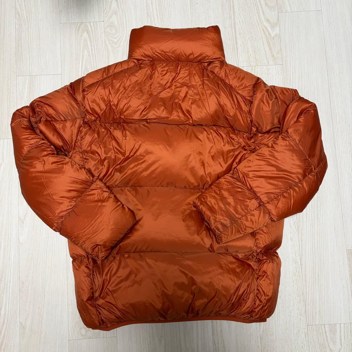 유니클로 울트라라이트 m사이즈 르메르맛 봉태규패딩 상품이미지6