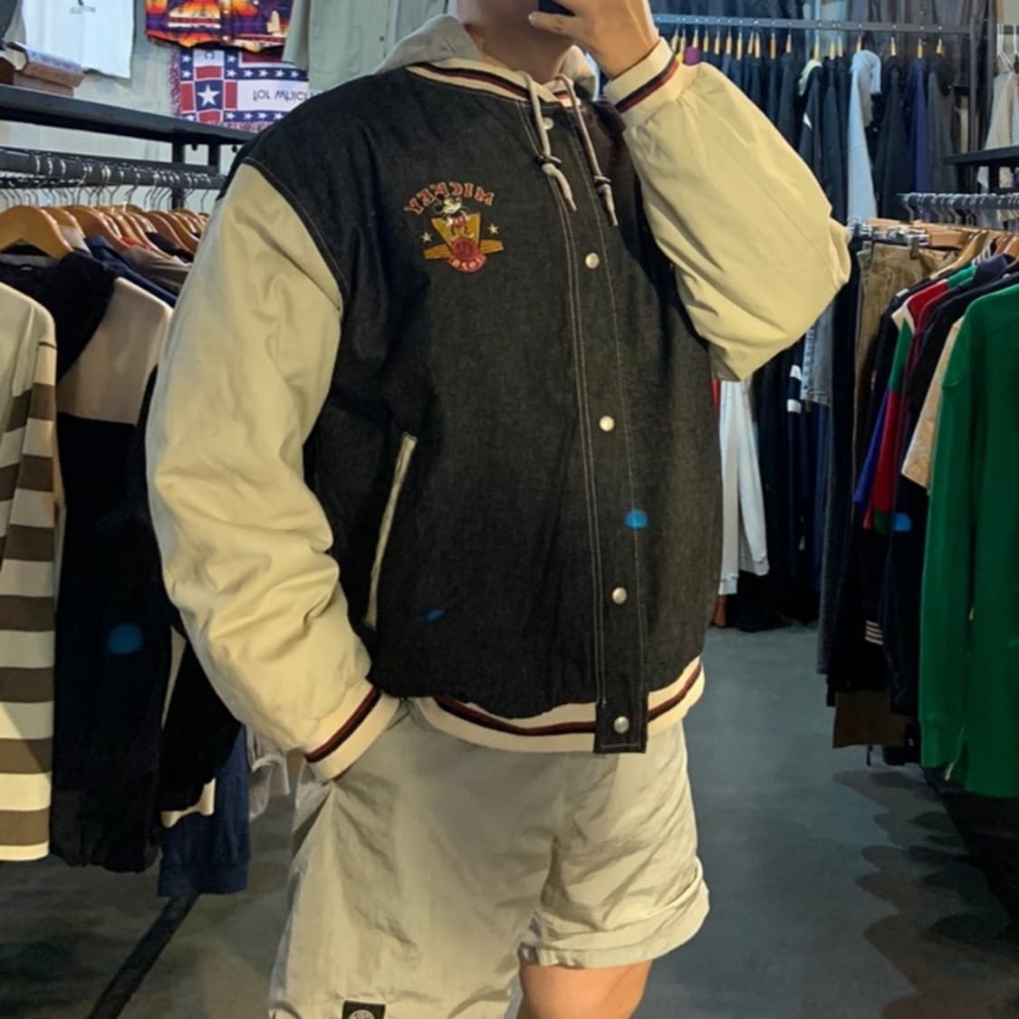 데드스탁)디즈니 스토어 미키마우스 00s 데님 바시티 자켓 XL 상품이미지2
