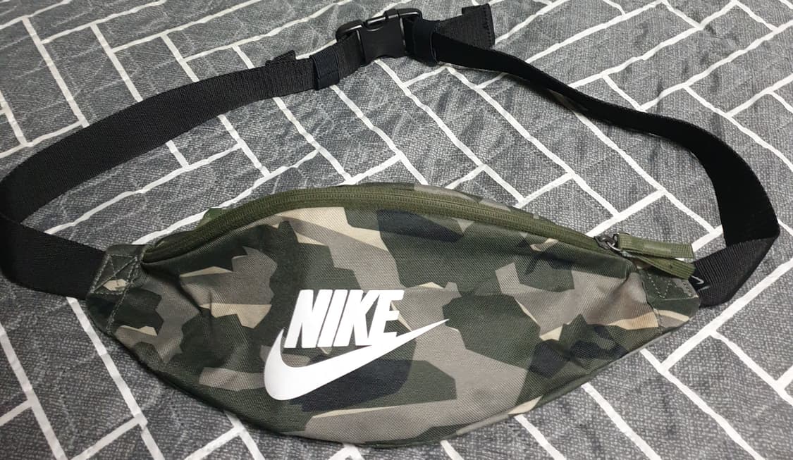 나이키 카모 힙색 웨이스트백 카키 상품이미지1