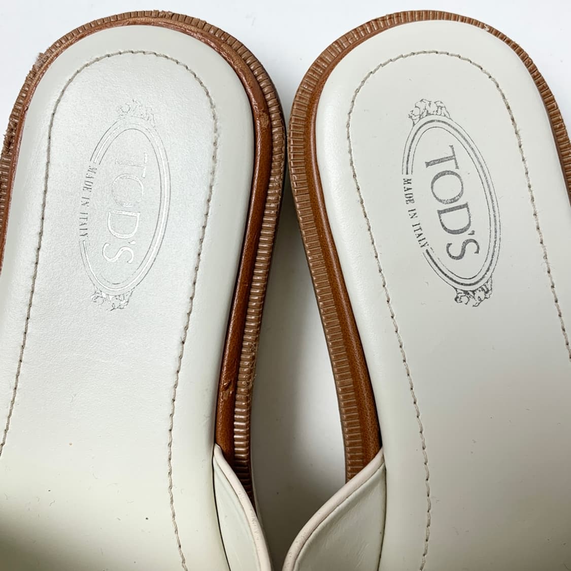 [230/정품] TODS 토즈 더블티 스터드 여성 샌들 상품이미지7