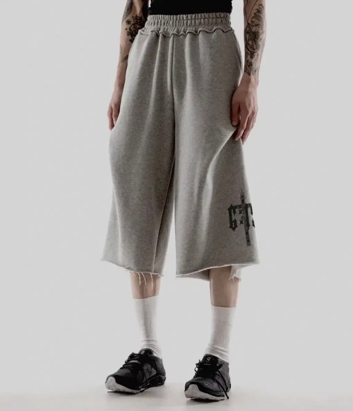 팬쇼 스웻 버뮤다 팬츠 상품이미지1