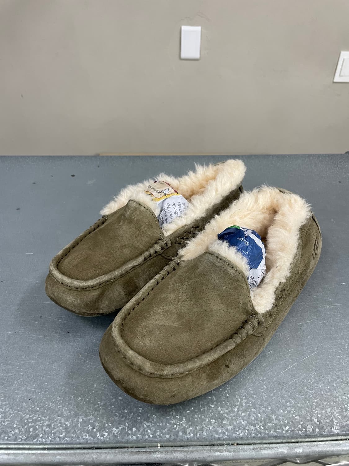 어그 엔슬리 로퍼 240 상품이미지2