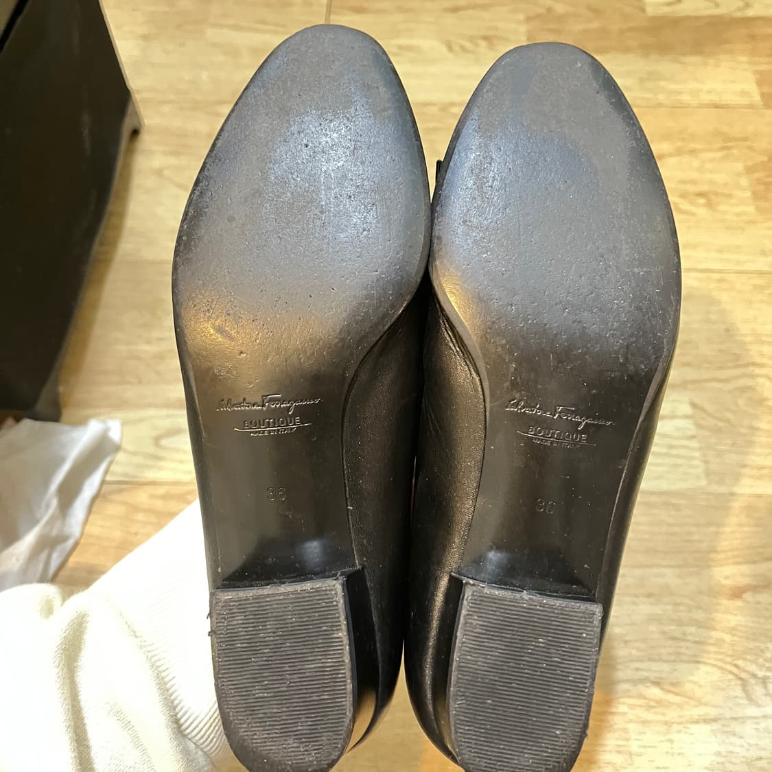 (230~235mm) 페라가모 바라리본 여성구두 EU36사이즈 상품이미지6