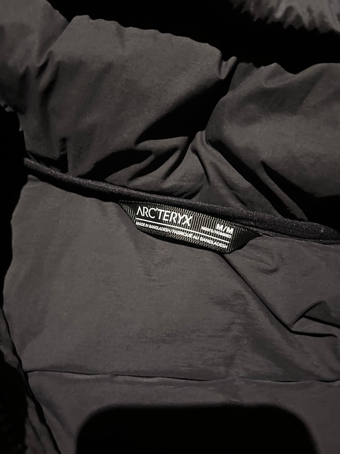 [새상품급] 아크테릭스 남성 리벳 다운 롱패딩 M 블랙 상품이미지4